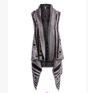 Pretty Angel- Gray & Black Geometric Shawl Collar Sidetail Vest- 37" L- NWT